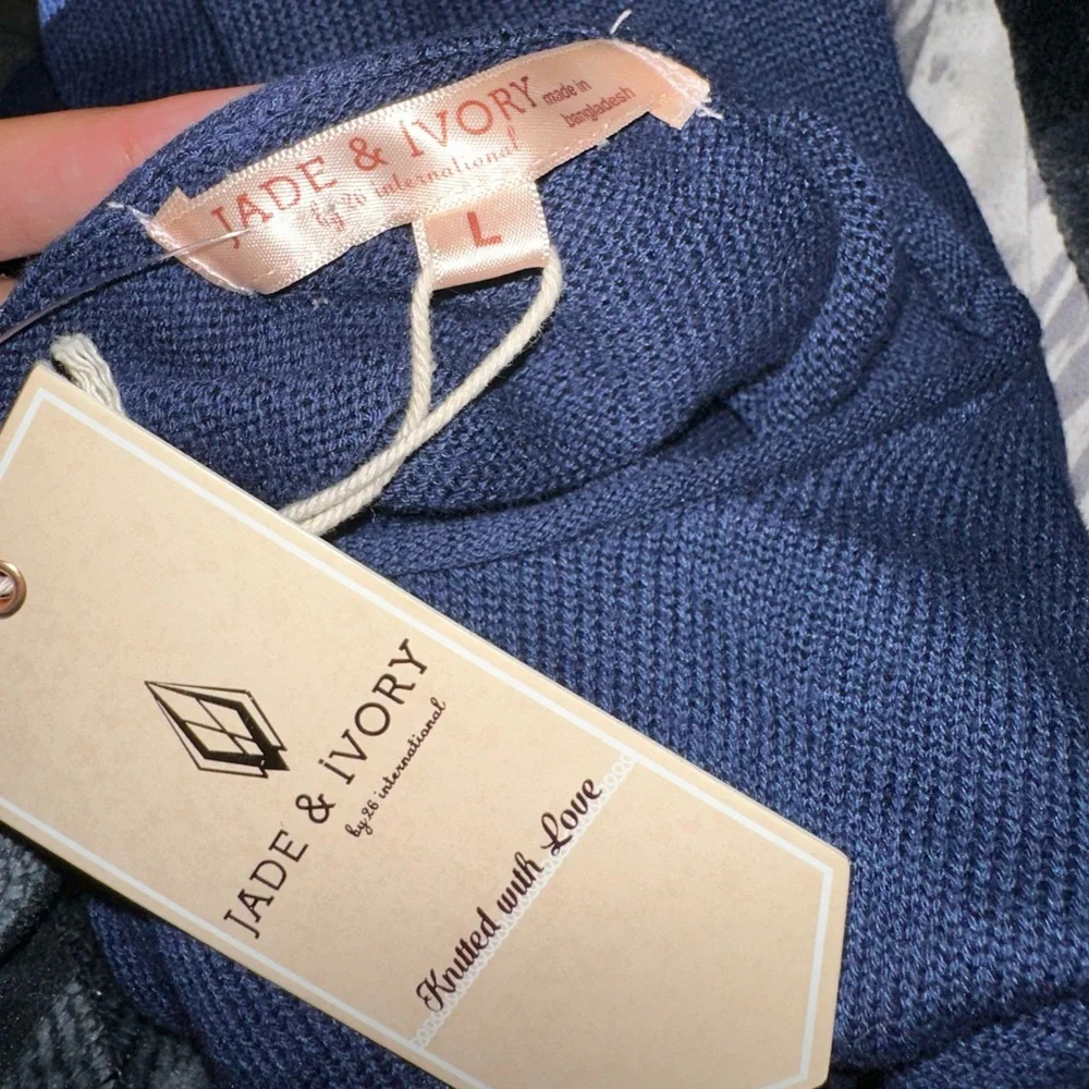 Jade & Ivory Blue Navy Combo Knitted Sweater size Large